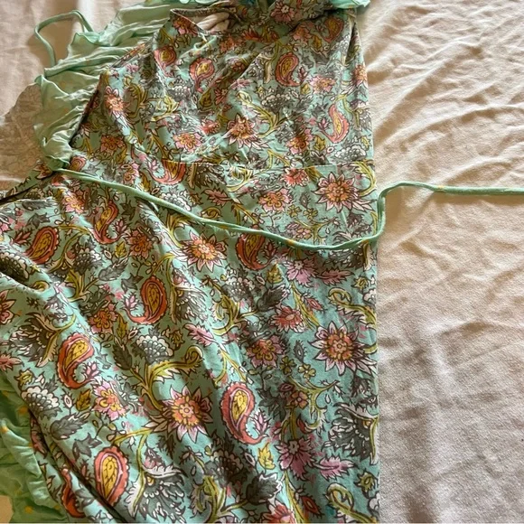 Matilda Jane Mint Green Ruffled edge floral & Paisley print wrap dress. - Picture 6 of 10